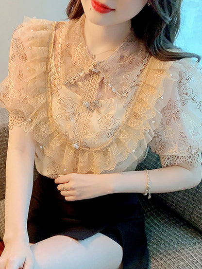 Classic Vintage Shirt with a Flattering Fit