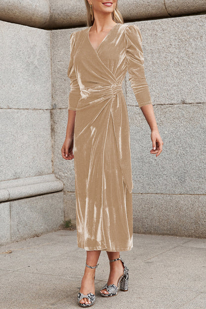 Sophisticated Dress with a Clean Classic Look