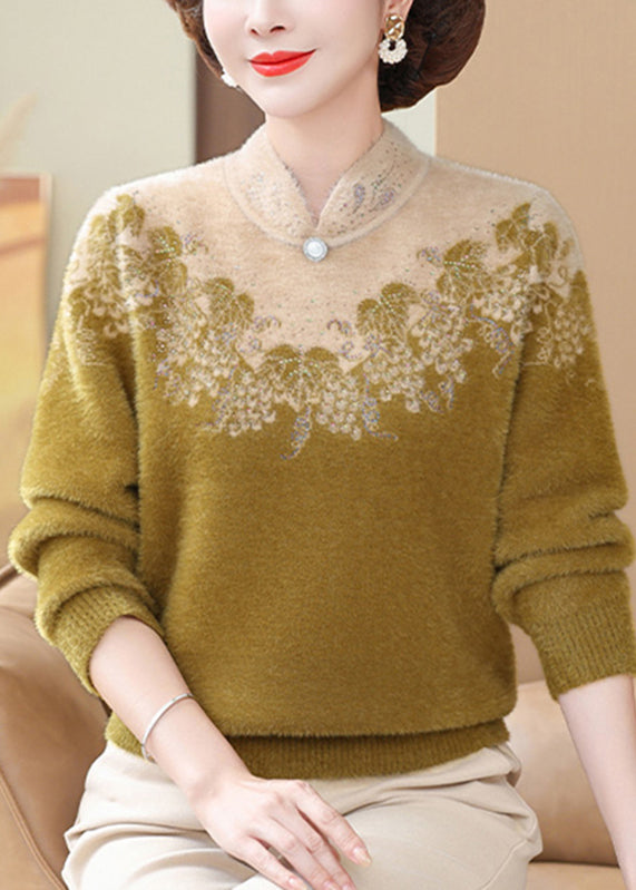 Well Tailored Sweater with a Graceful Silhouette