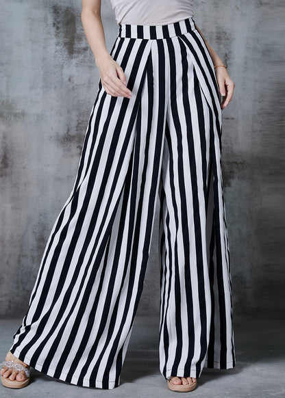 Classic Vintage Pants with a Flattering Fit