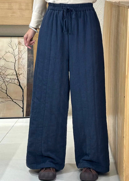 Effortlessly Elegant Pants with a Timeless Design