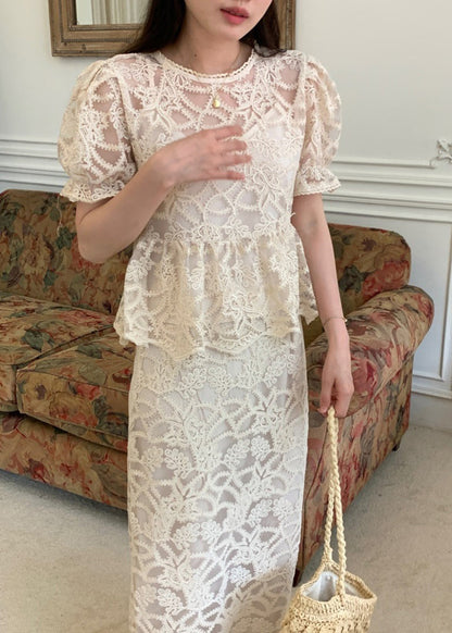 Classic Vintage Shirt with a Flattering Fit