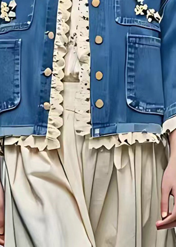 Beautifully Finished Coat in a Timeless Design