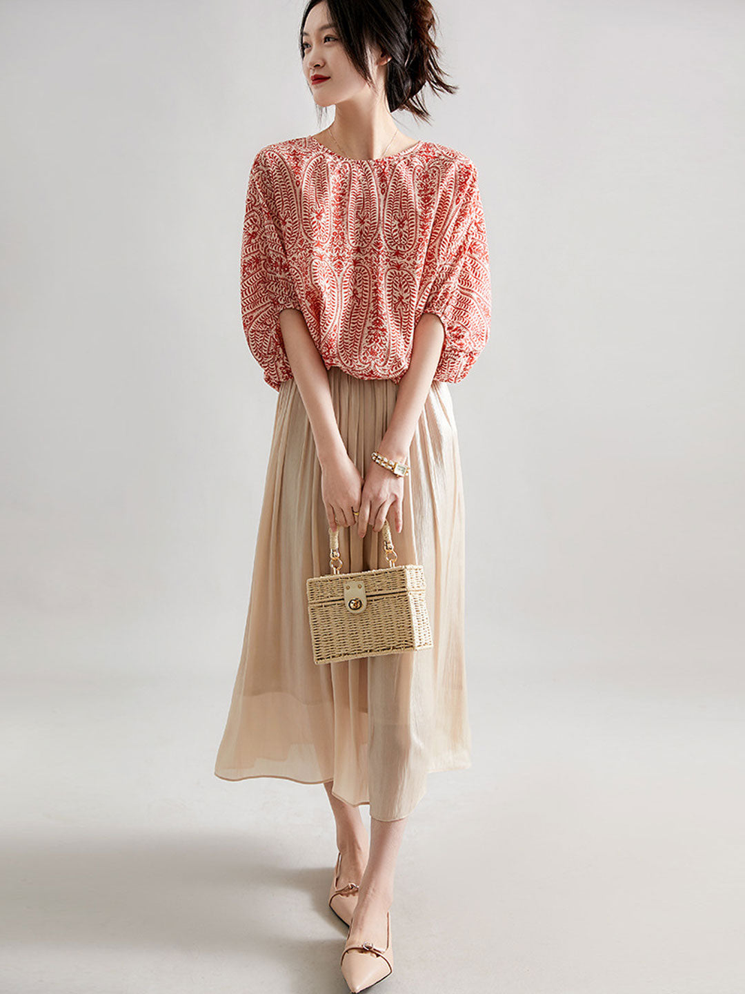 Beautifully Finished Blouse in a Timeless Design