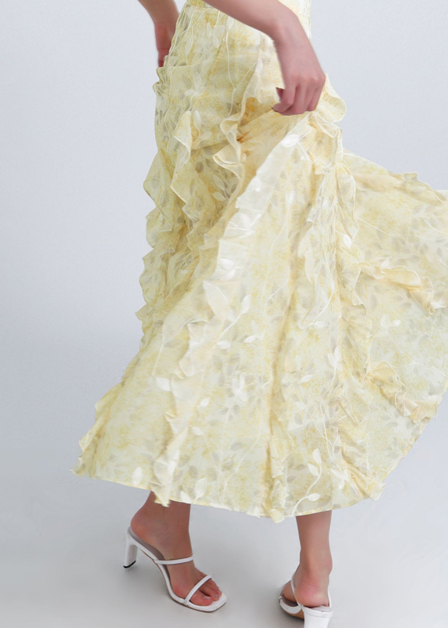 Well Tailored Garment with a Graceful Silhouette