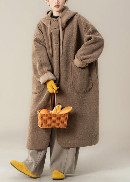 Classic Vintage Coat with a Flattering Fit