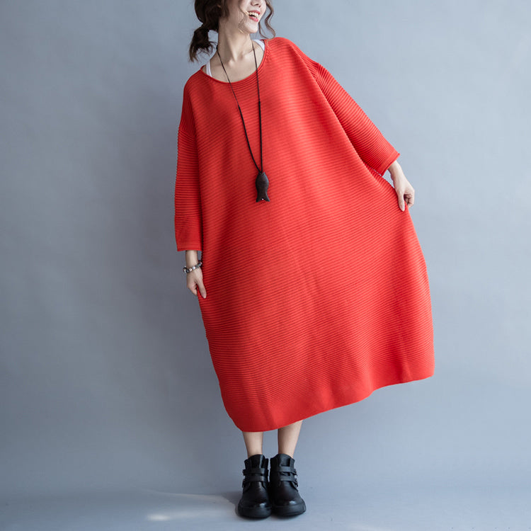 Well Tailored Sweater with a Graceful Silhouette