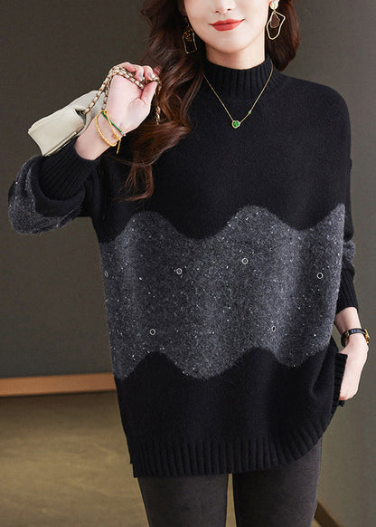 Well Tailored Sweater with a Graceful Silhouette