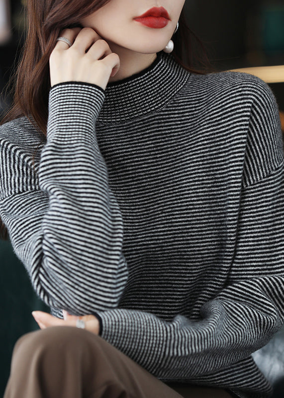 Classic Vintage Top with a Flattering Fit