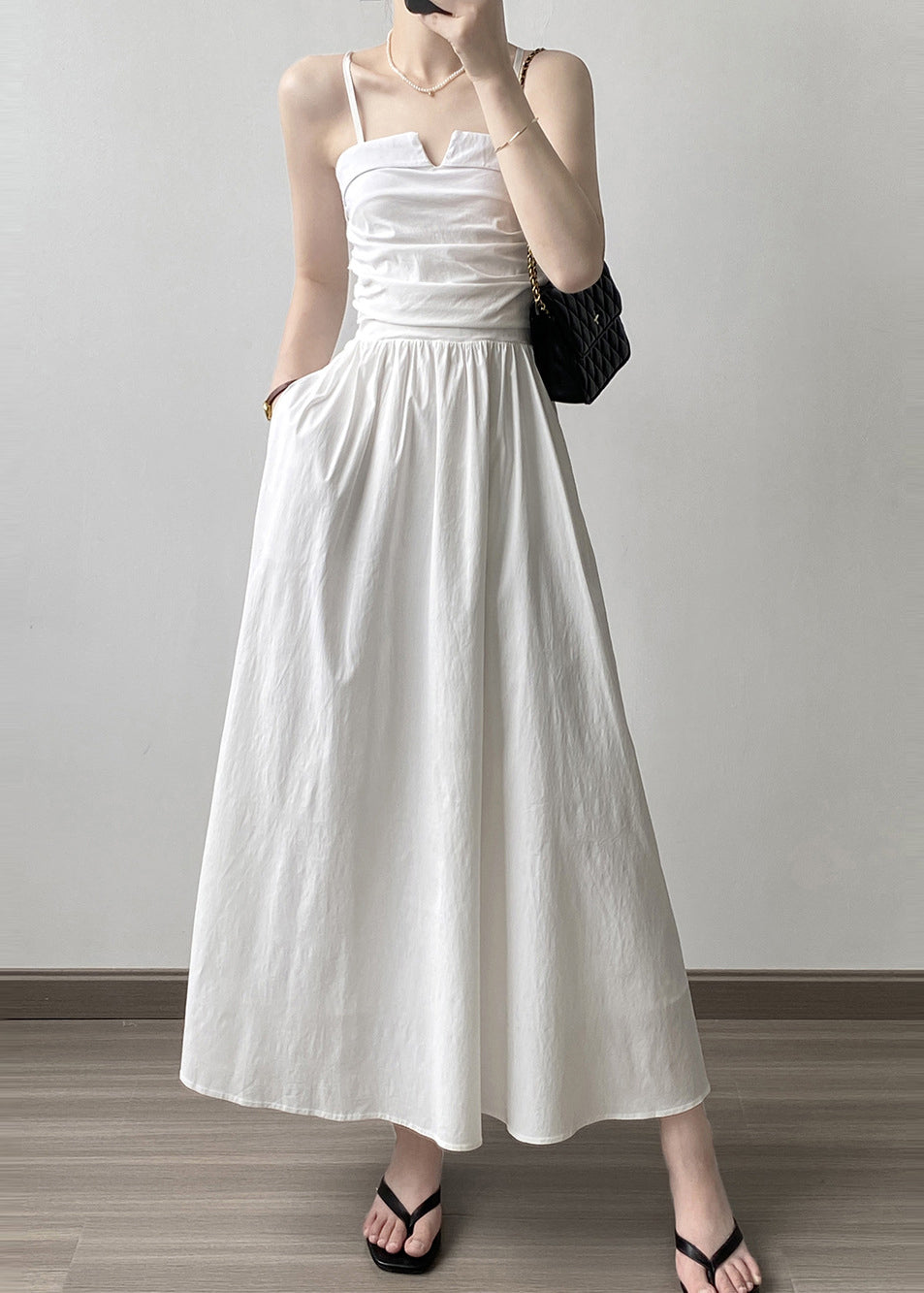 Beautifully Crafted Dress in a Classic Style