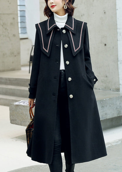 Beautifully Finished Coat in a Timeless Design