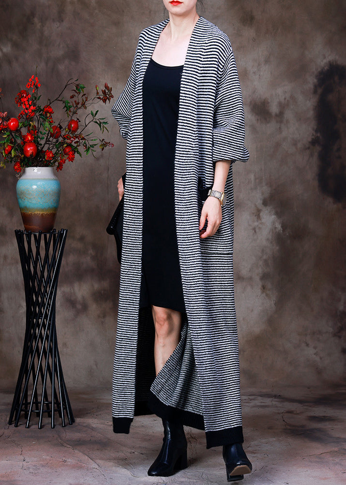 Effortlessly Elegant Coat with a Timeless Design