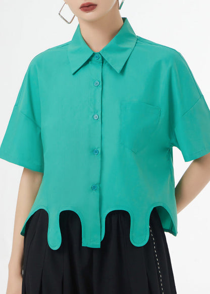 Well Tailored Blouse with a Graceful Silhouette