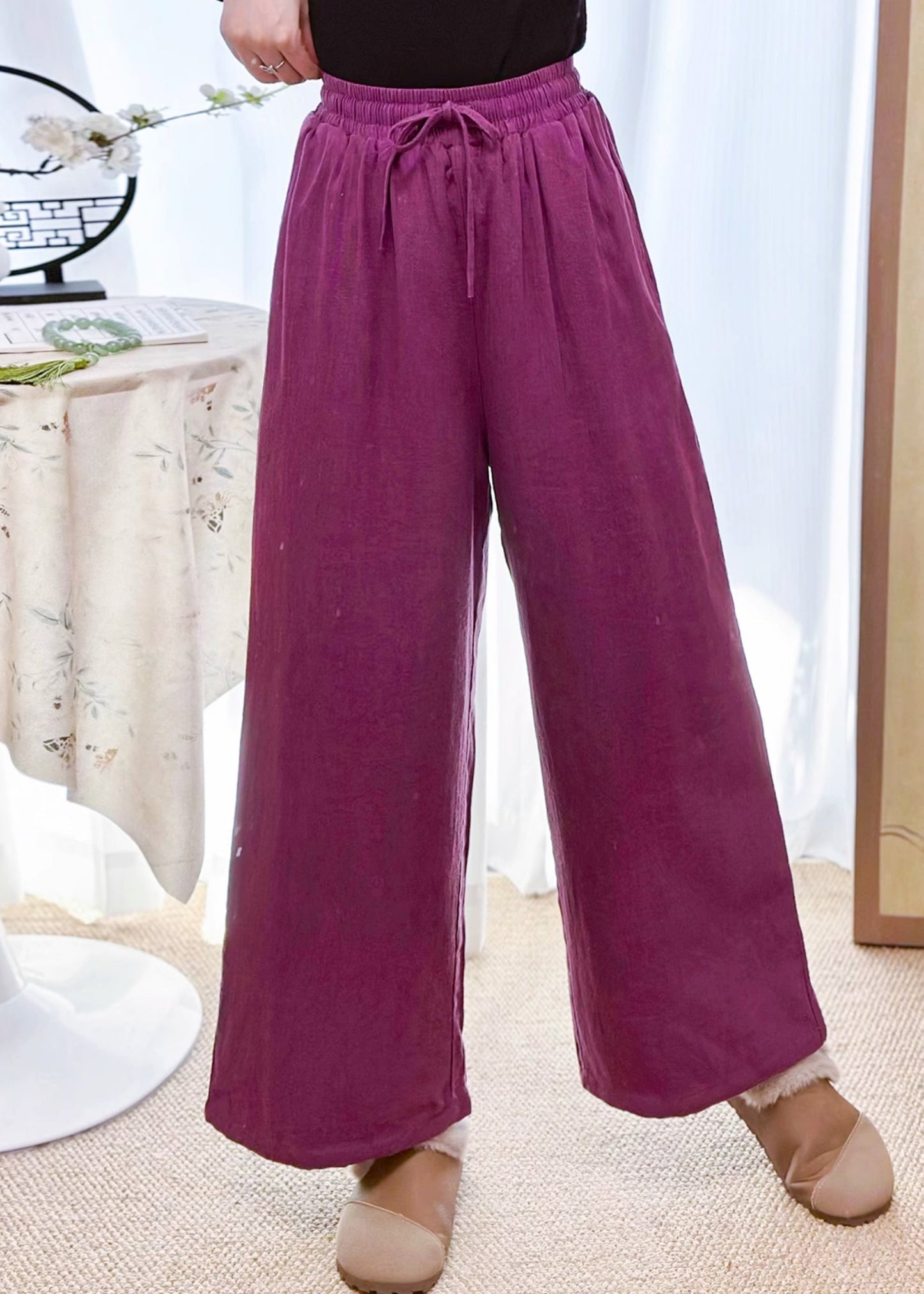 Elegantly Styled Pants for Everyday Wear
