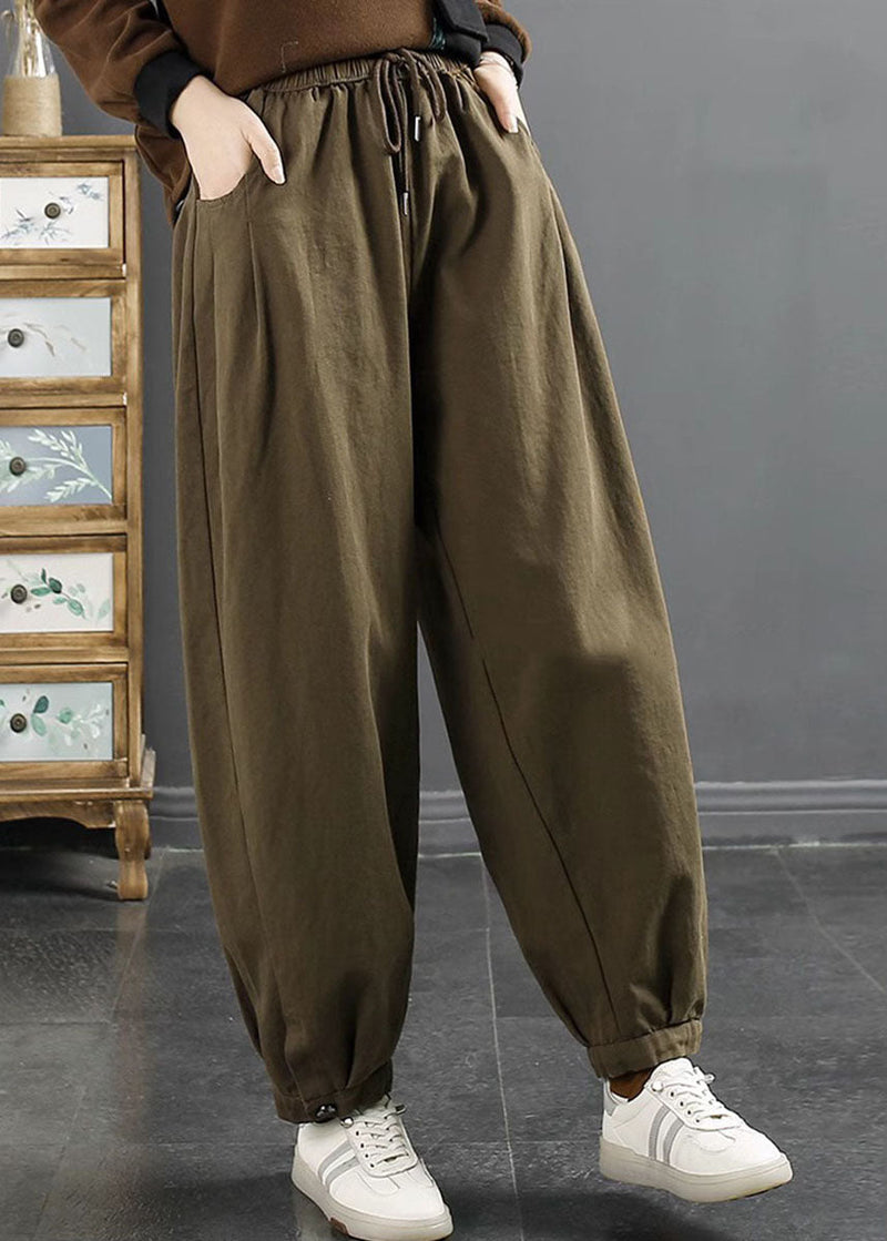 Classic Vintage Pants with a Flattering Fit