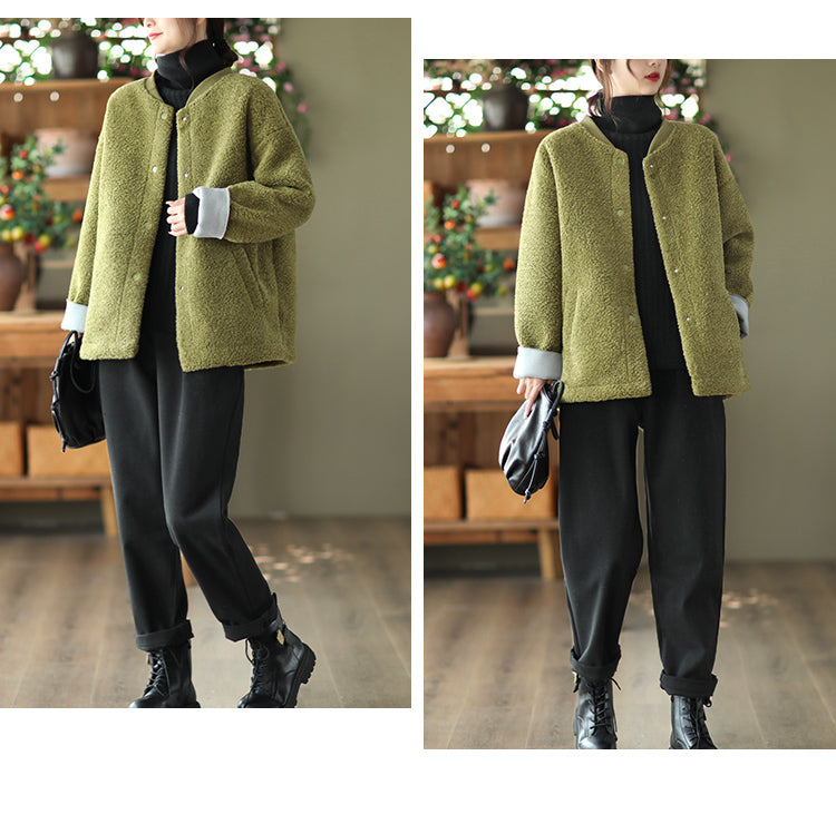 Beautifully Finished Coat in a Timeless Design