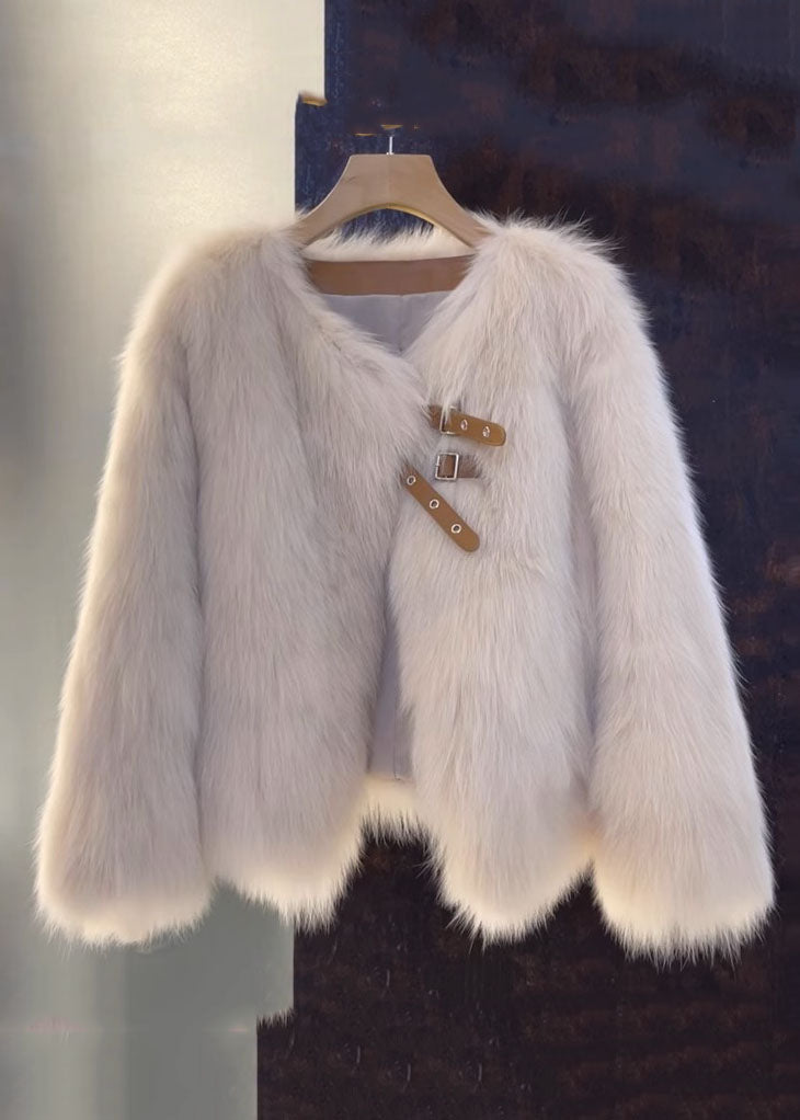 Beautifully Finished Coat in a Timeless Design