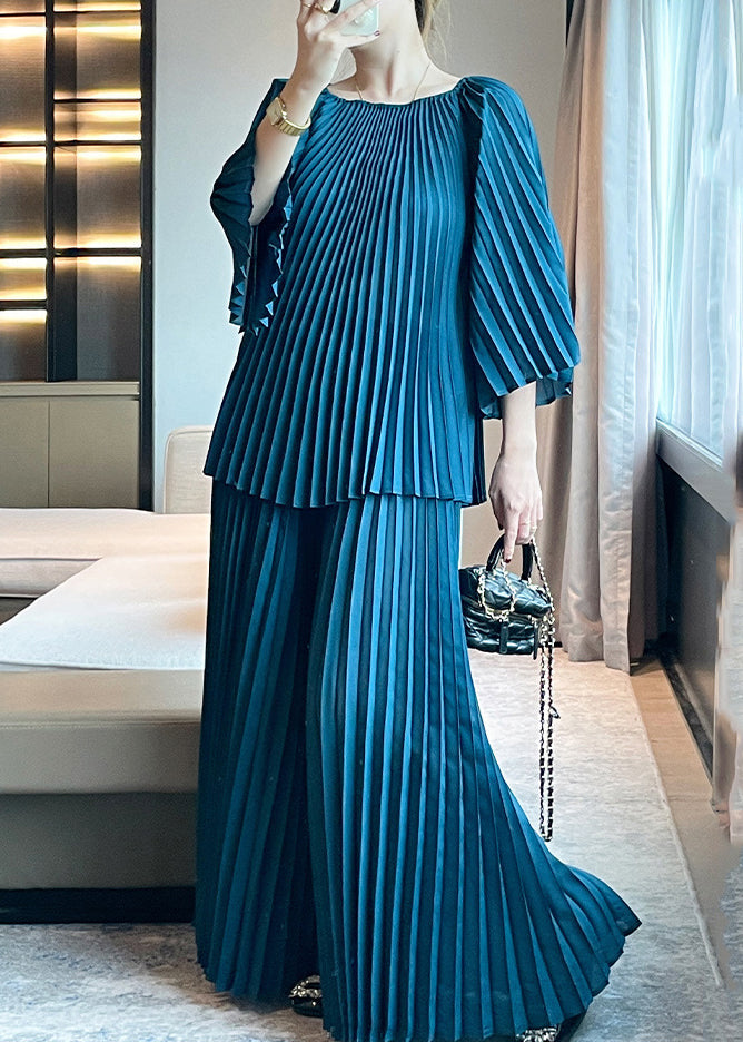 Sophisticated Pants with a Clean Classic Look