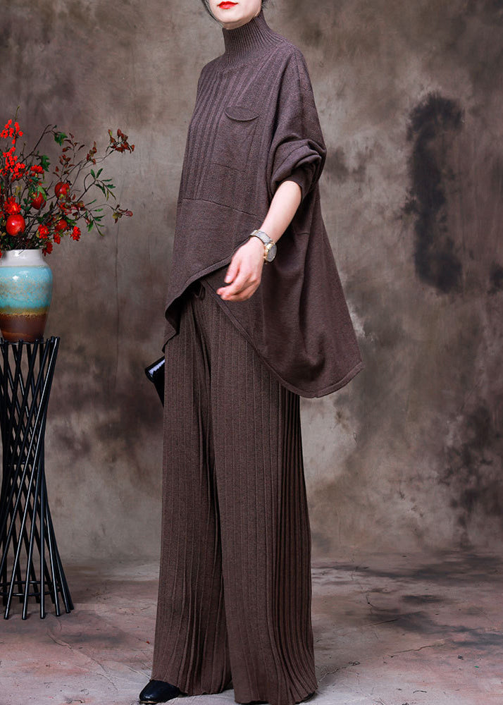 Well Tailored Sweater with a Graceful Silhouette