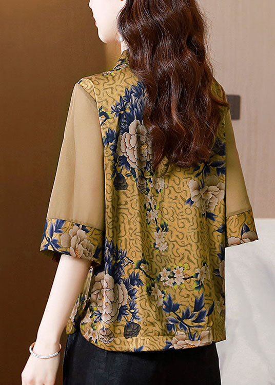 Classic Vintage Top with a Flattering Fit