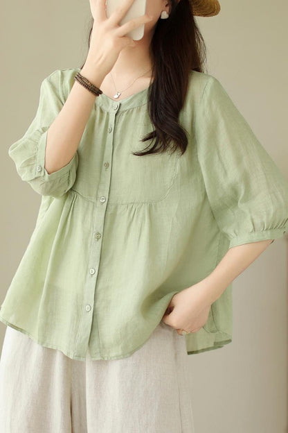 Beautifully Crafted Blouse in a Classic Style