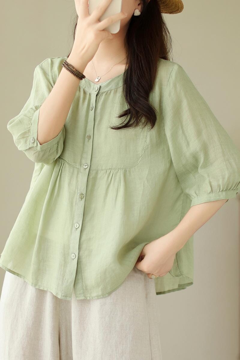 Beautifully Crafted Blouse in a Classic Style