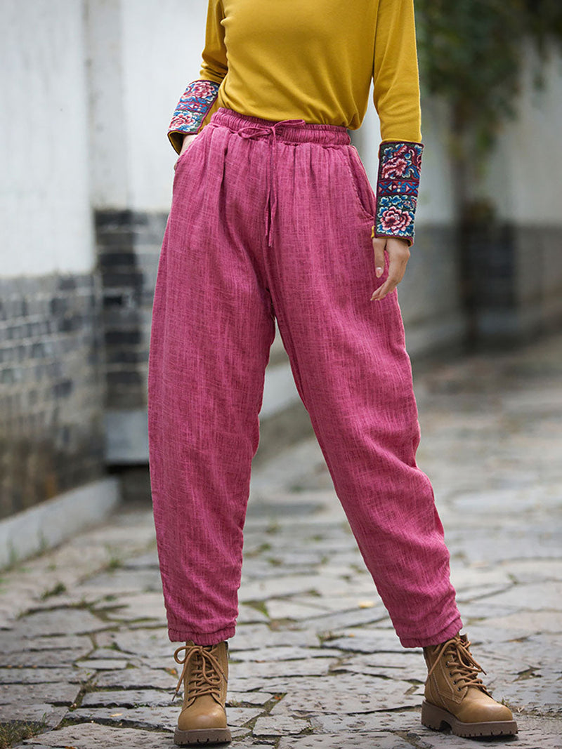 Effortlessly Elegant Pants with a Timeless Design