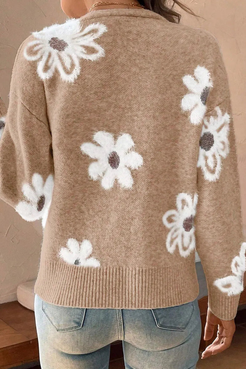 Well Tailored Cardigan with a Graceful Silhouette