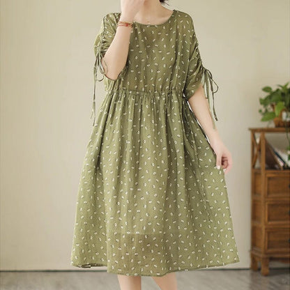 Effortlessly Elegant Dress with a Timeless Design