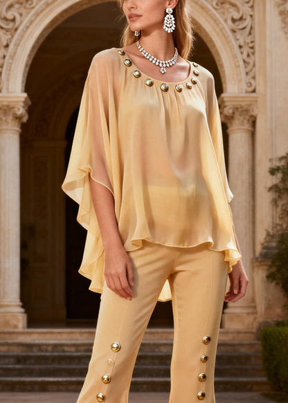Sophisticated Trousers with a Clean Classic Look