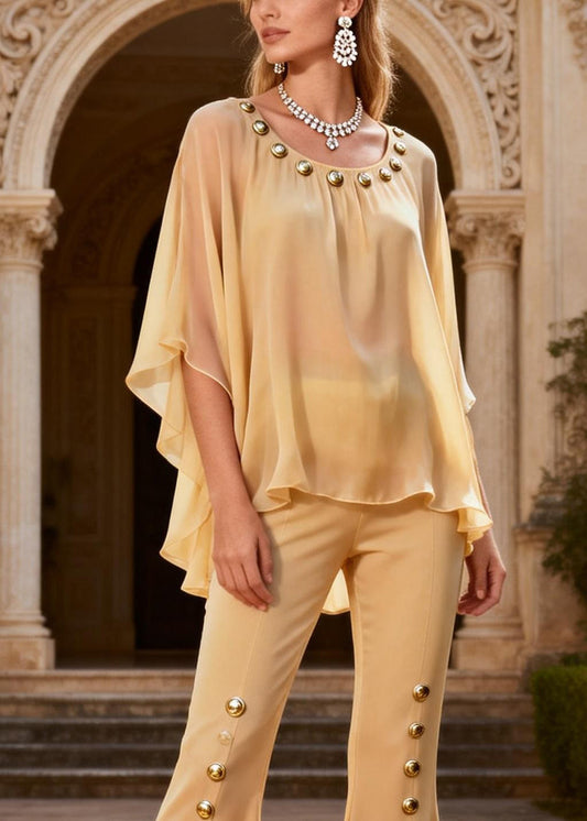 Sophisticated Trousers with a Clean Classic Look
