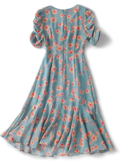 Classic Vintage & Enduringly Stylish Dress
