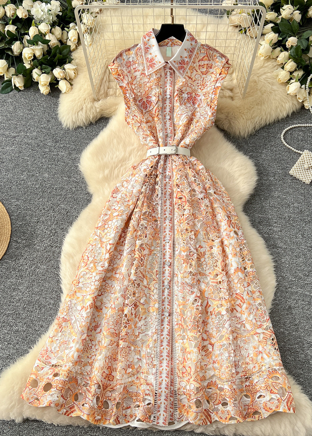 Well Tailored Dress with a Graceful Silhouette