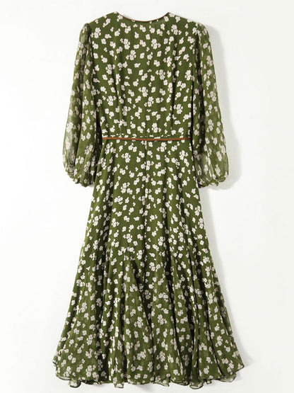 Polished Dress with an Effortless Classic Look