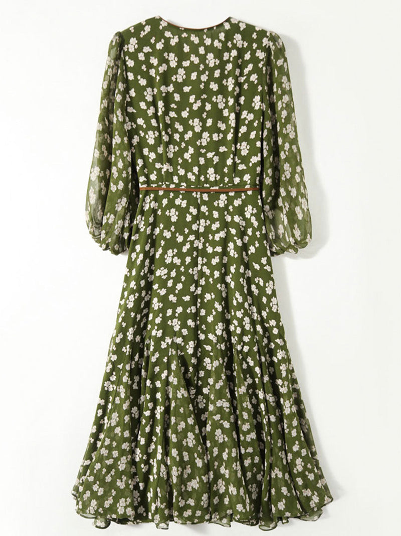 Polished Dress with an Effortless Classic Look