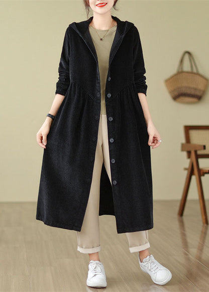 Well Tailored Coat with a Graceful Silhouette