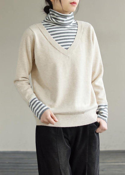 Sophisticated Blouse with a Clean Classic Look