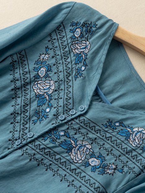 Effortlessly Elegant Shirt with a Timeless Design