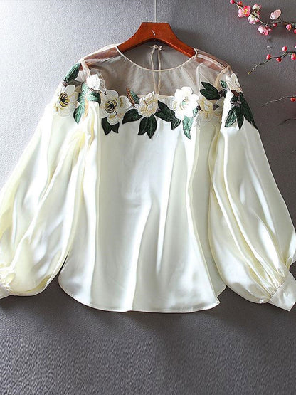 Effortlessly Elegant Blouse with a Timeless Design
