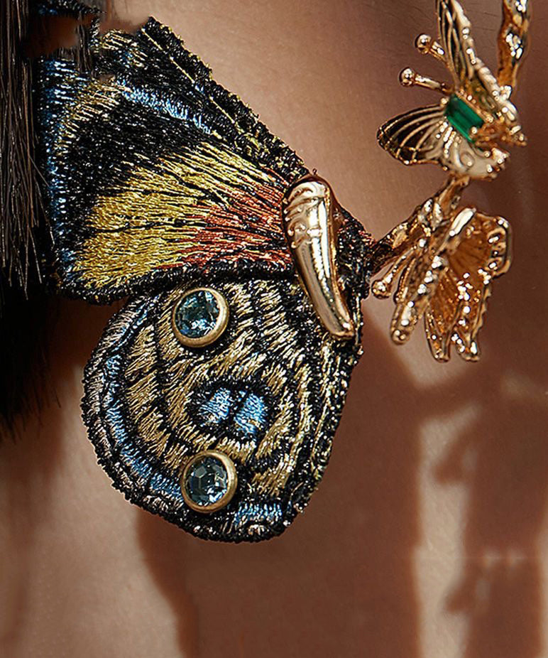 Elegant Gold Earring for Every Occasion