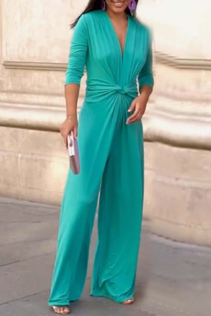 Effortlessly Elegant Garment with a Timeless Design