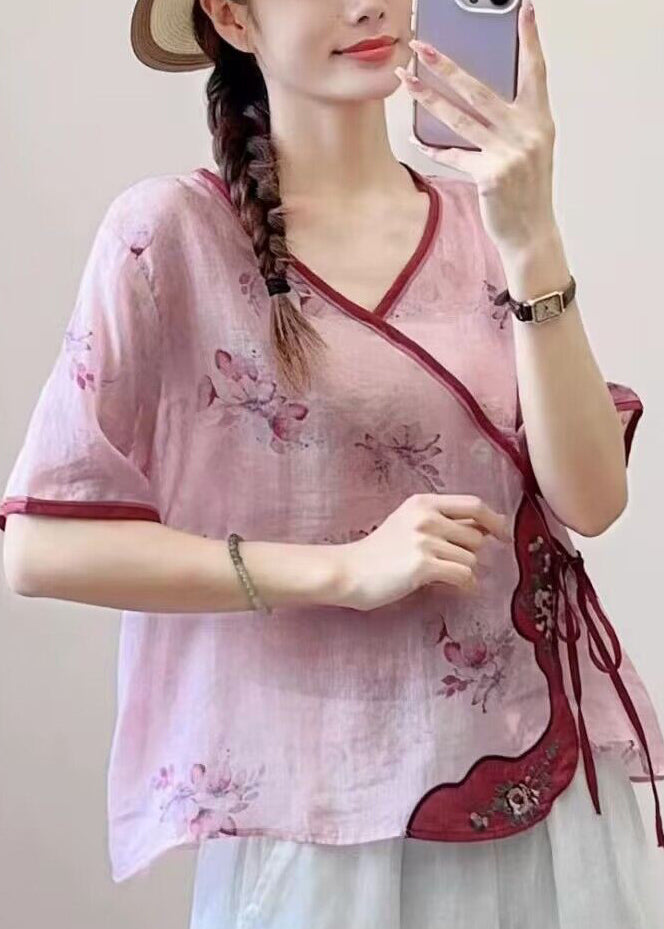 Effortlessly Elegant Top with a Timeless Design