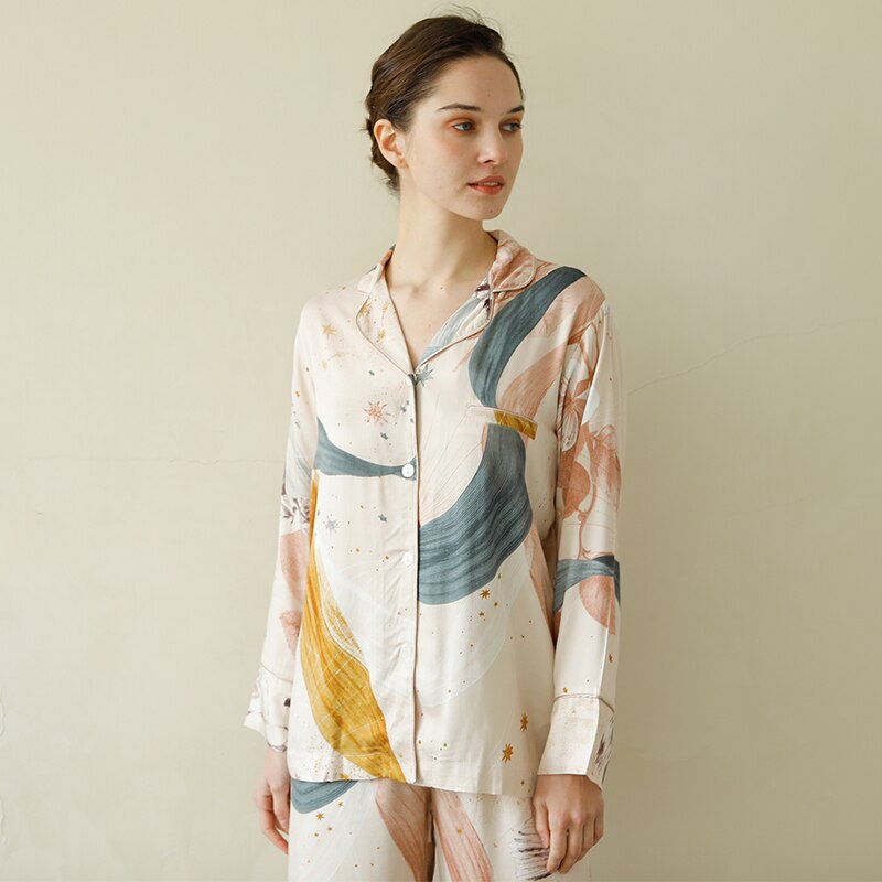 Elegantly Styled Cardigan for Everyday Wear