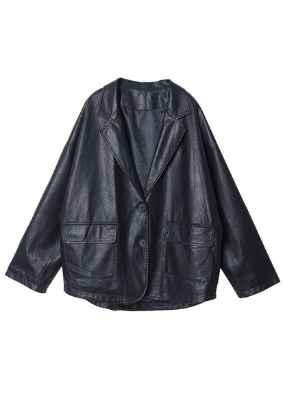 Well Tailored Coat with a Graceful Silhouette