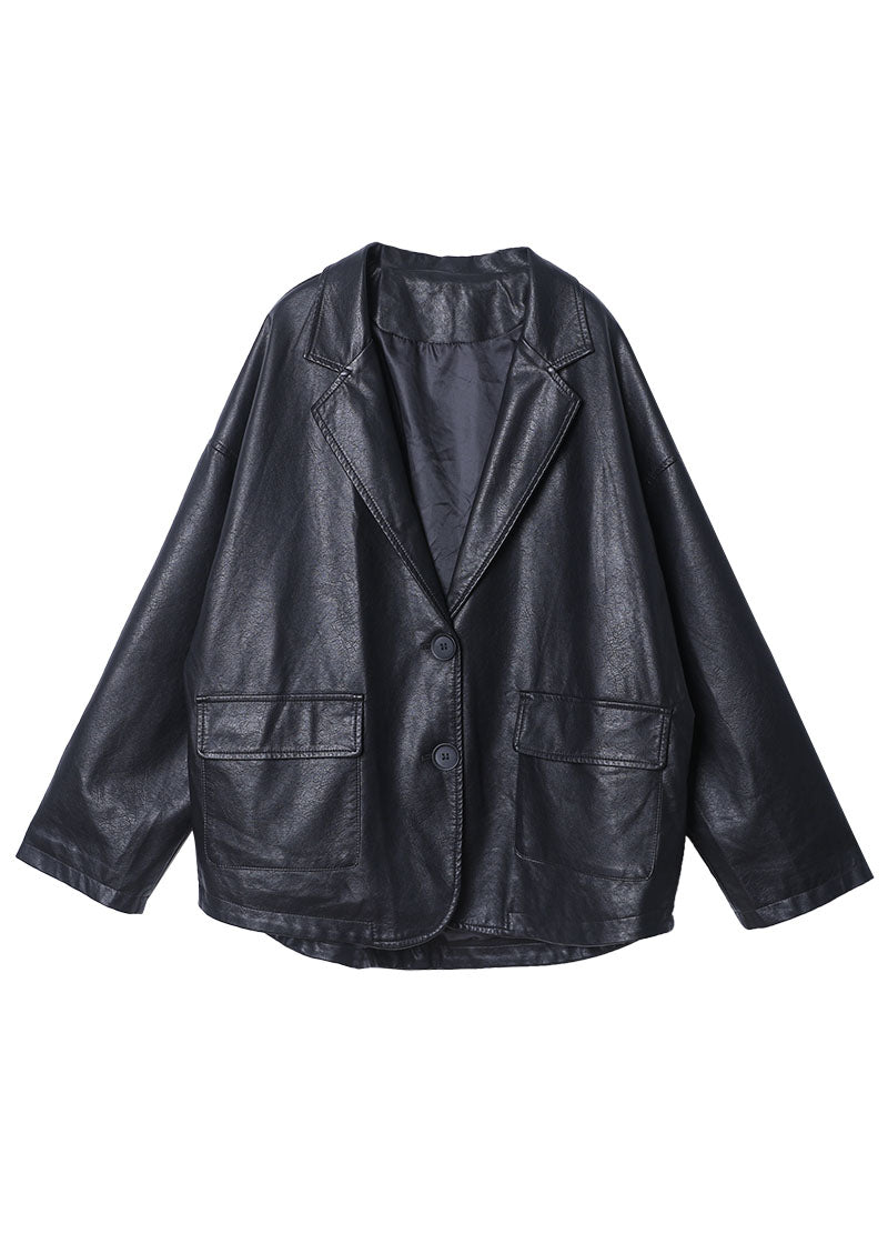Well Tailored Coat with a Graceful Silhouette