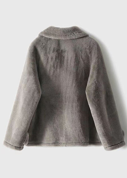 Classic Vintage & Enduringly Stylish Coat