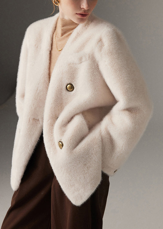 Classic Vintage & Enduringly Stylish Coat