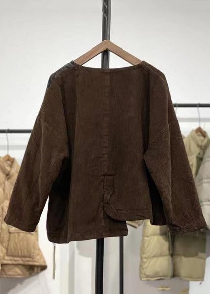 Well Tailored Top with a Graceful Silhouette
