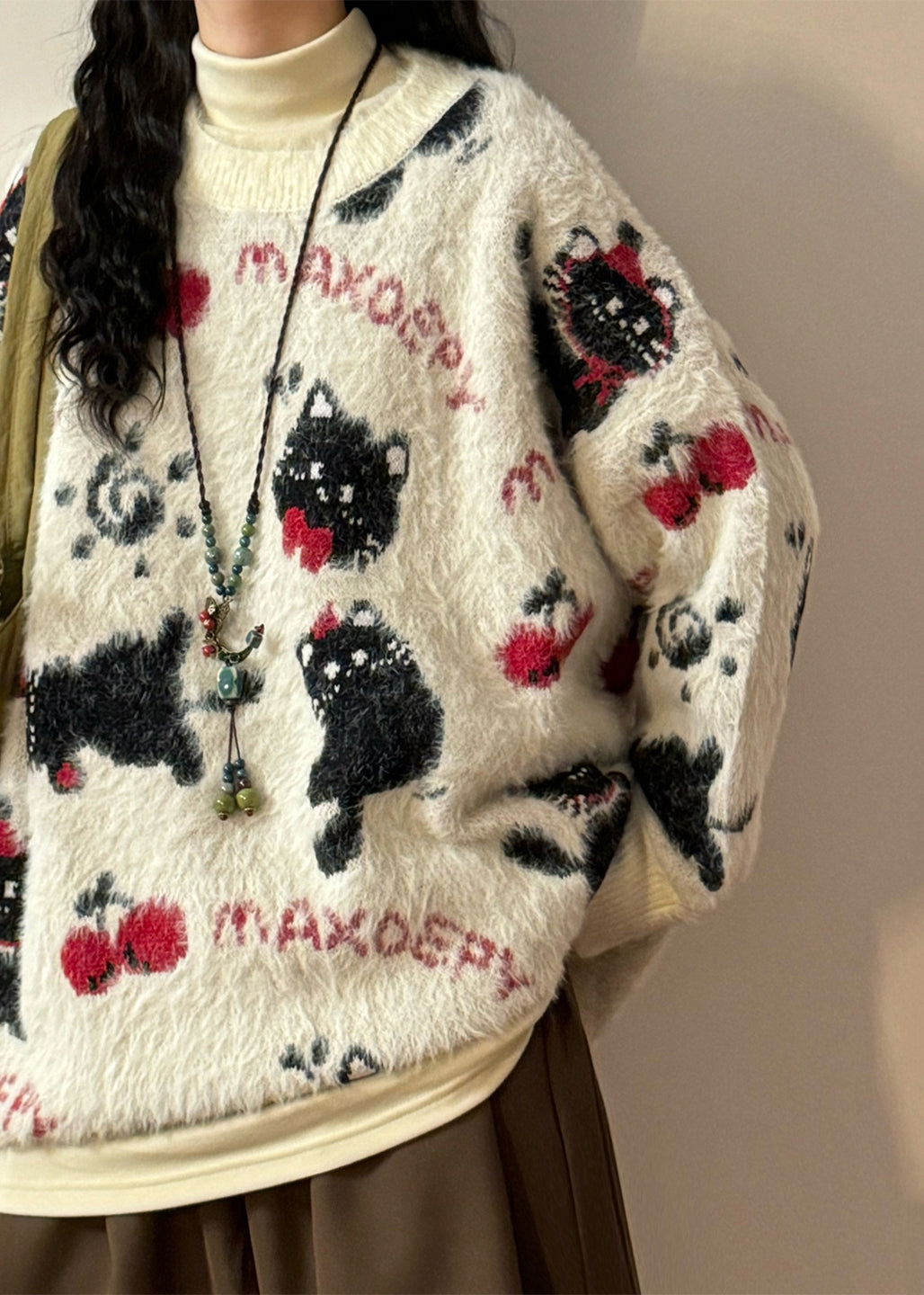 Classic Vintage Sweater with a Flattering Fit
