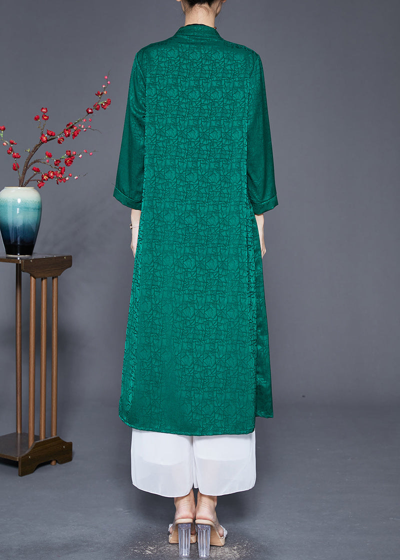 Classic Vintage & Enduringly Stylish Coat